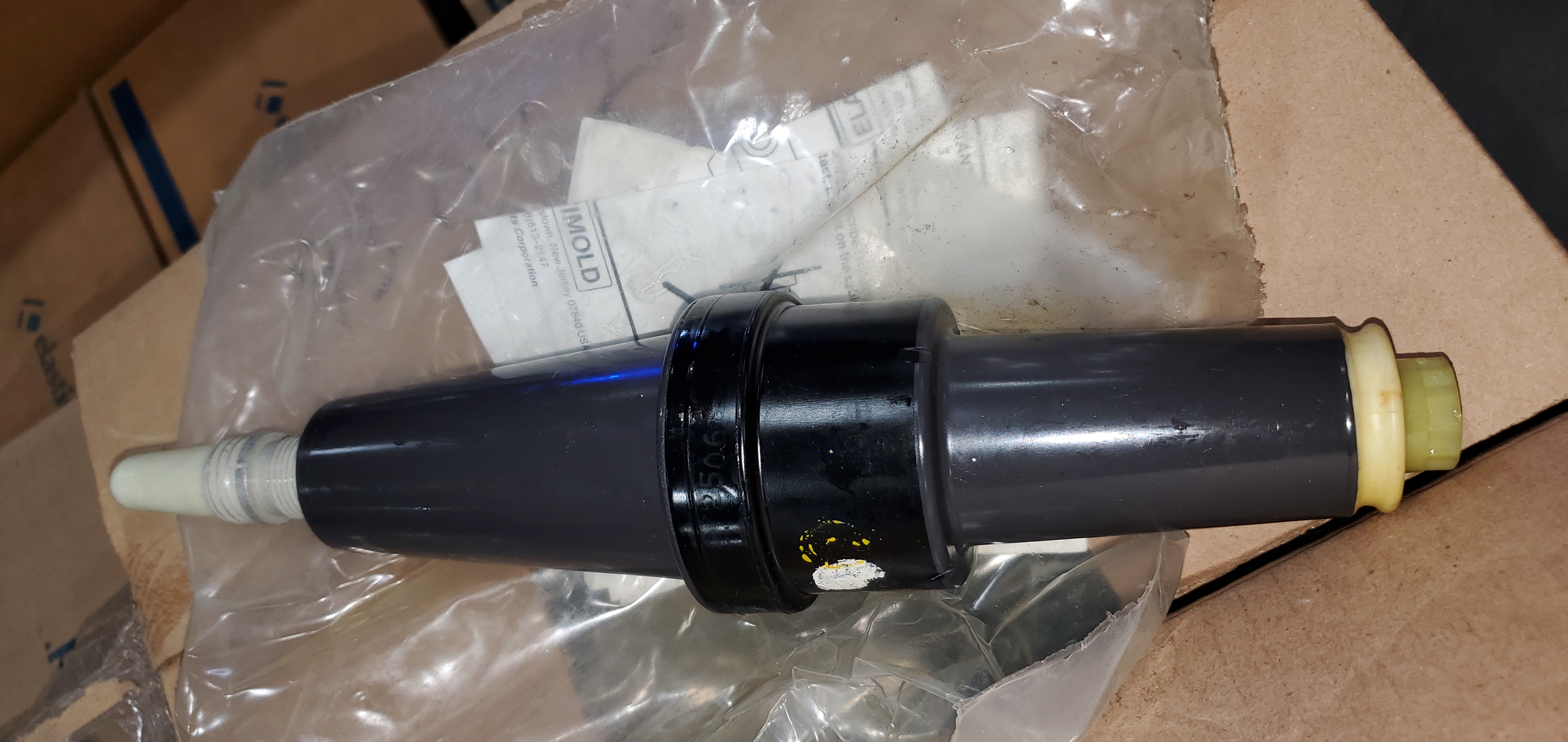 PLUG, ELEC LBK 1 P 1 WIRE 35KV 600A